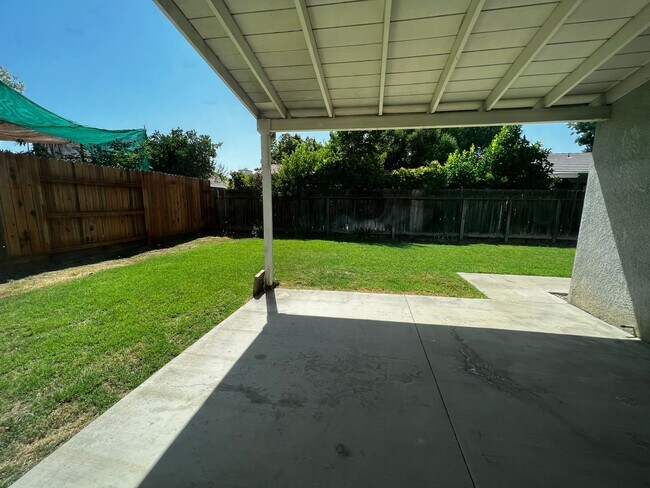 Building Photo - 2819 S Maselli Ct