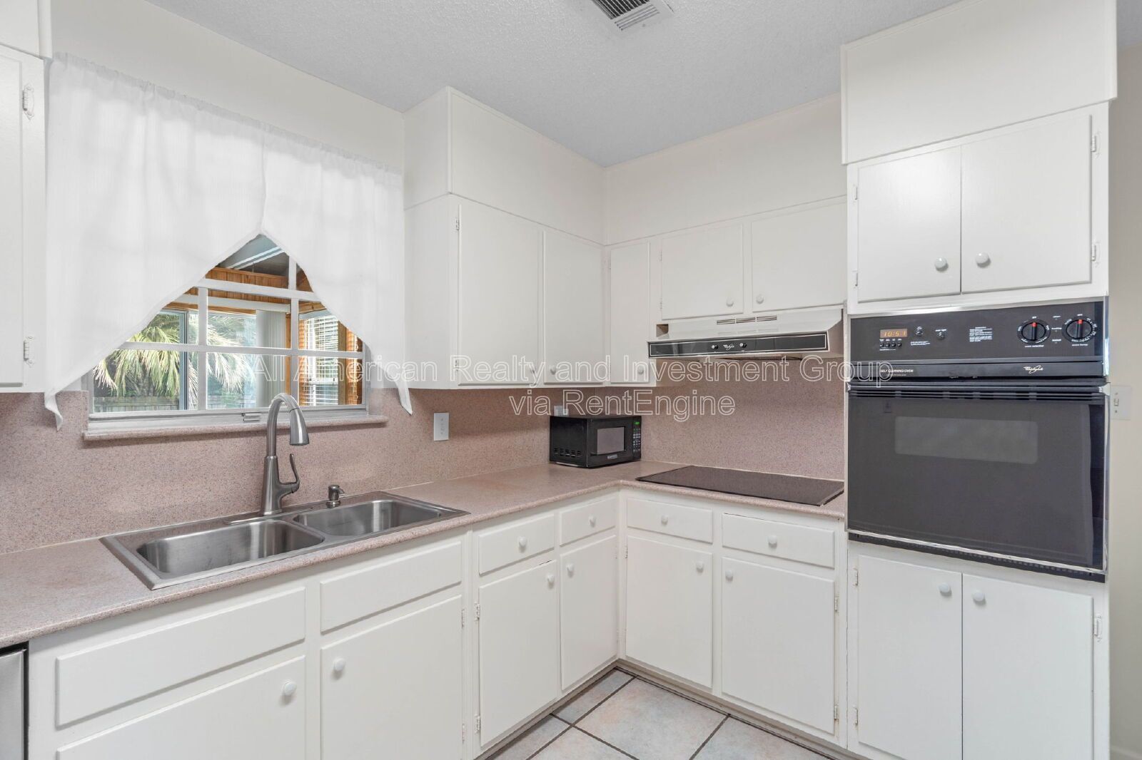 Building Photo - 208 Wright Pkwy NW