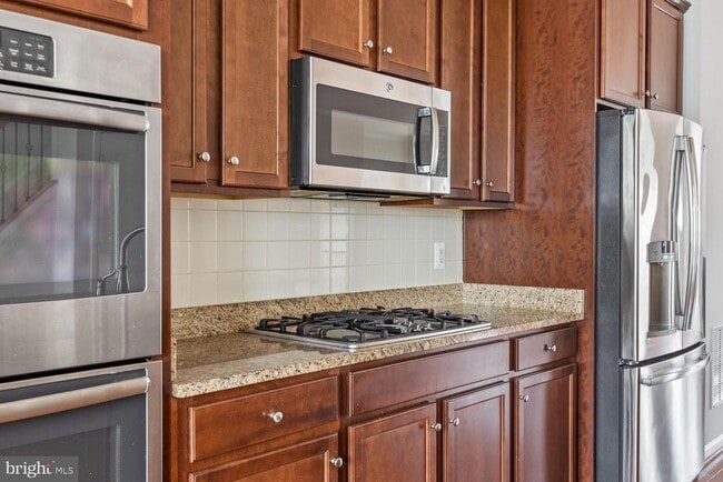 Building Photo - 41833 Diabase Square