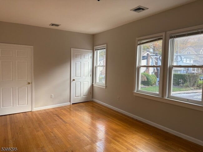 Building Photo - 507 Bloomfield Ave