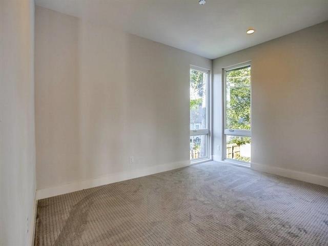 Building Photo - 2228 Madera St
