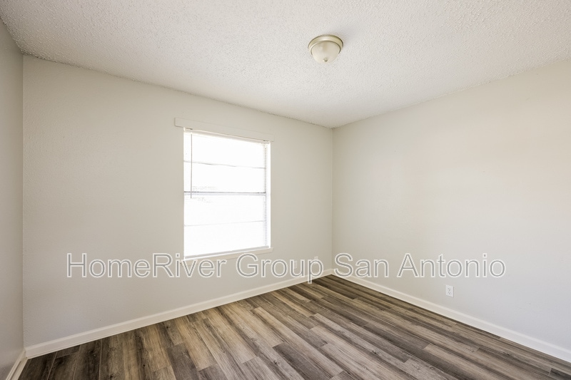 Building Photo - 714 Dana Dr