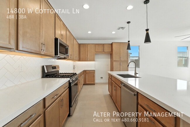Building Photo - 14800 W Cottontail Ln