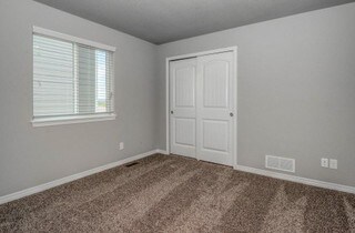 Building Photo - 4946 Olympus Dr