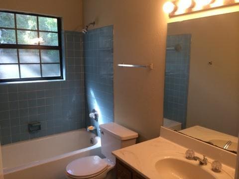 Building Photo - 616 Avenue De La Dauphine