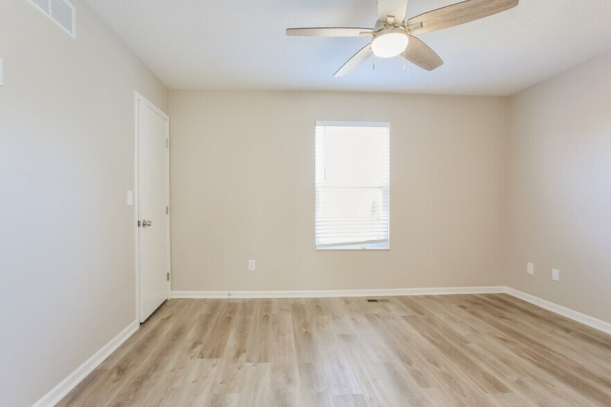 Building Photo - 4990 Brice Creek Dr