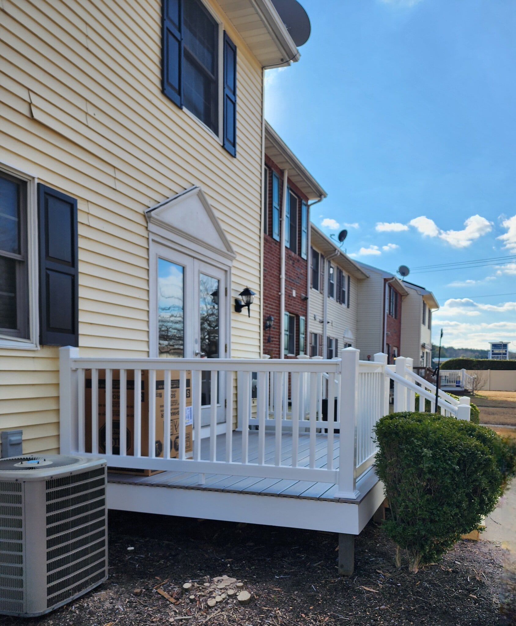 Building Photo - 860 Beaglin Park Dr