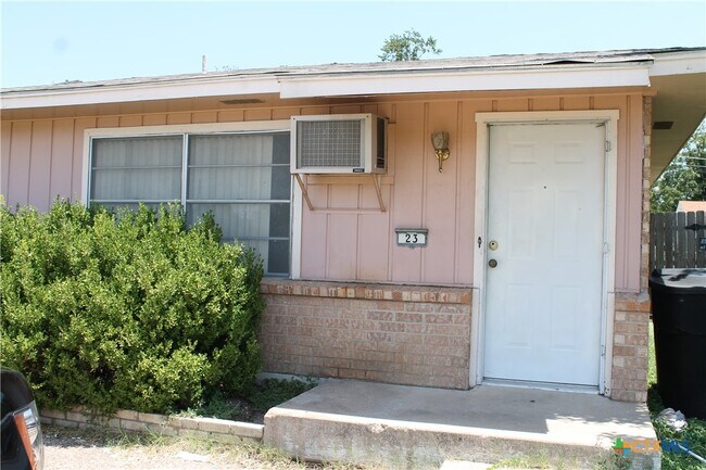 Primary Photo - 25 N 43rd St