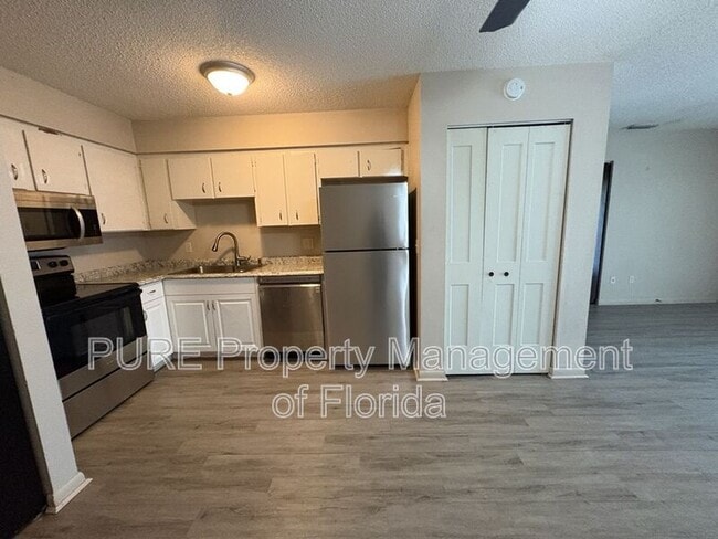 Building Photo - 2040 SE 40th Street Rd