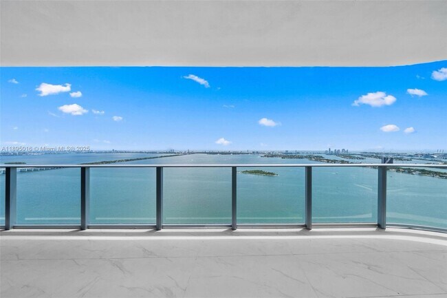 Building Photo - 700 NE 24 # 3707 MIAMI, FL 33137