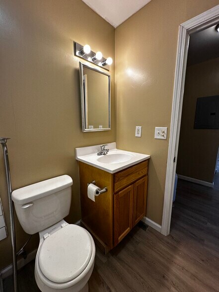 Building Photo - 2993 Southfield Dr