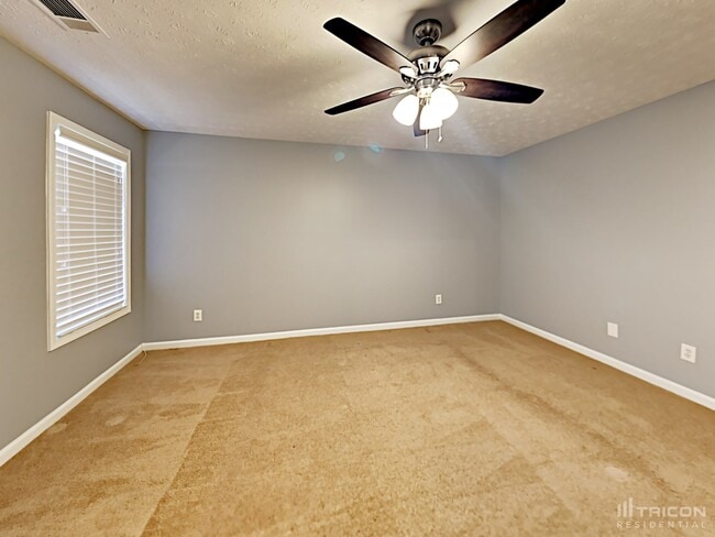 Building Photo - 5102 Meridian Lake Dr