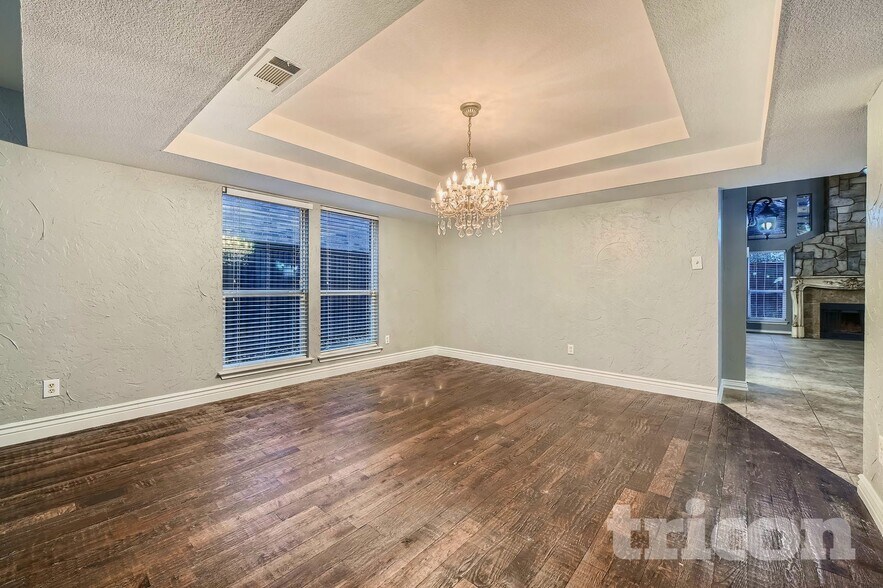 Building Photo - 220 Flatwood Dr