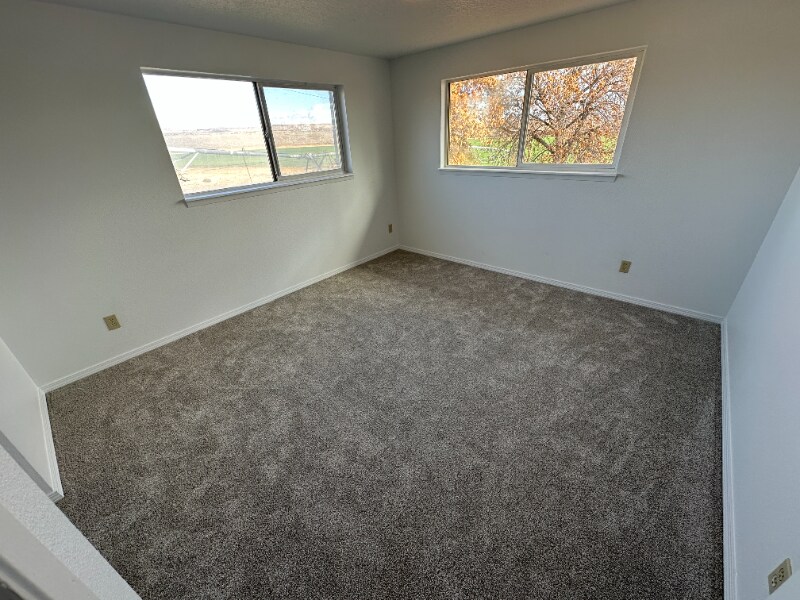 Building Photo - 154 Moose Ln