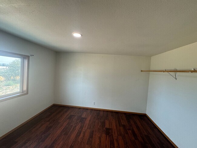 Building Photo - Non-Refundable & Security Deposit Total: $...