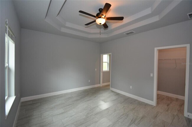 Building Photo - 17 Zoeller Ct