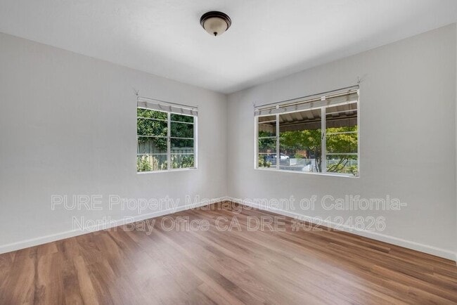 Building Photo - 1536 Madrona Ave