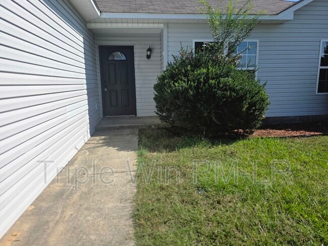 Building Photo - 1613 Moon Rd