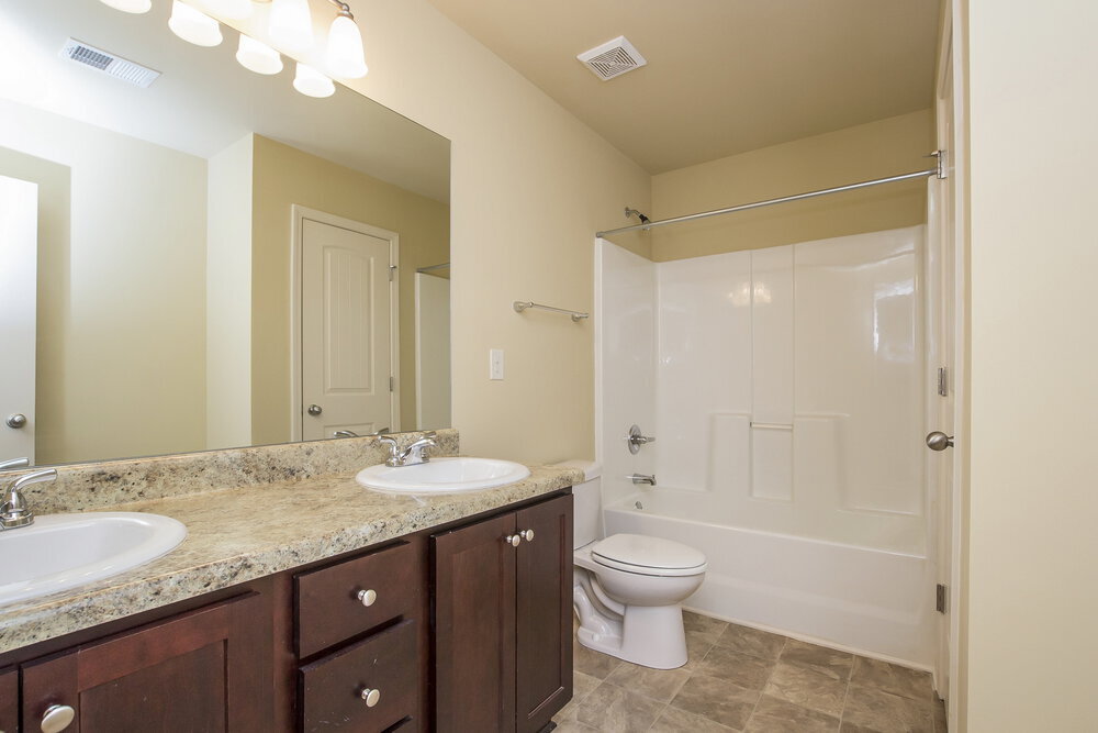 Building Photo - 534 Lobdale Falls Dr