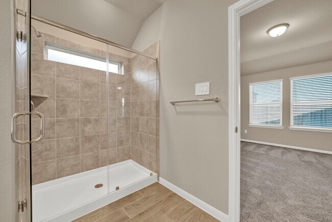 Building Photo - 5814 Linda Cv Ln