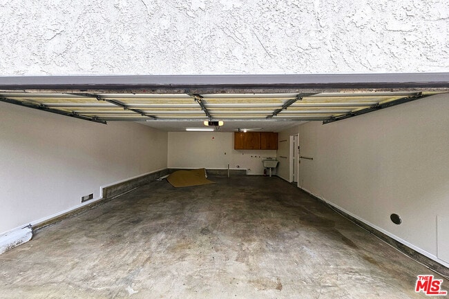 Building Photo - 2251 Maurice Ave