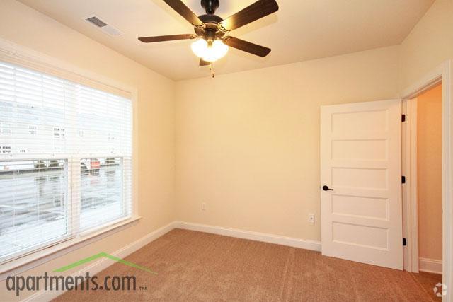 Bedroom - Briton Trace Apartments