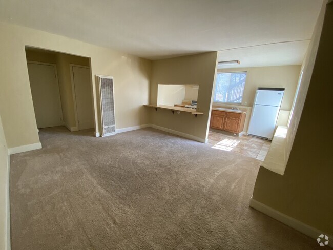 Building Photo - 1054 Stuart St