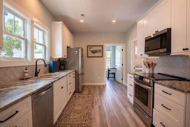 Building Photo - GORGEOUS OFF-SEASON RENTAL
