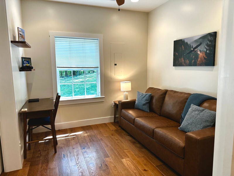 Building Photo - 41959 Sweet Spring Ln