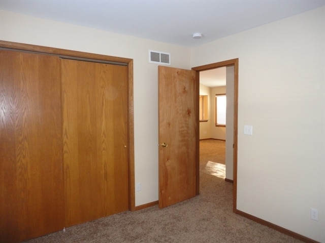 Building Photo - 106 James Cir SE