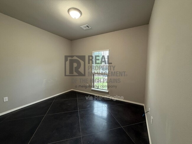 Building Photo - 7620 Legacy Pkwy