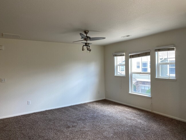 Building Photo - 9777 Mayfair St