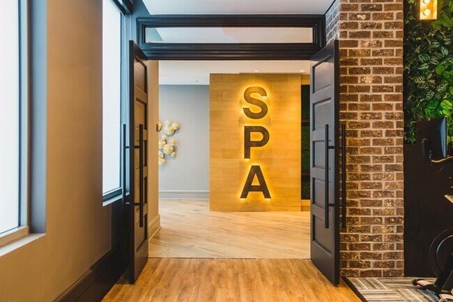 Building Photo - 3651 Lenox Rd NE