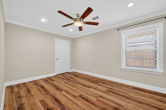 Building Photo - 4038 Cheena Dr