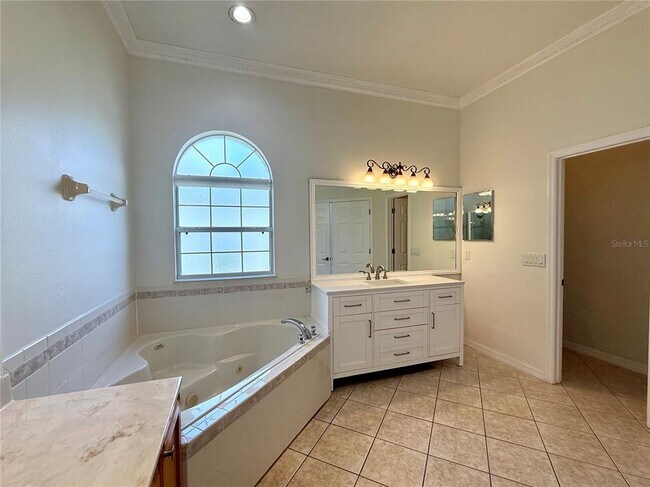Building Photo - 4495 Harts Cove Way