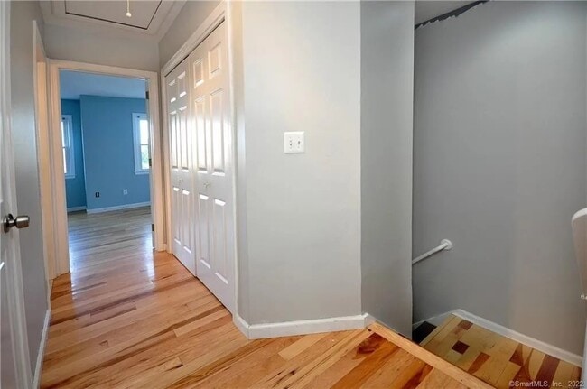 Building Photo - 507 Carlton Ln