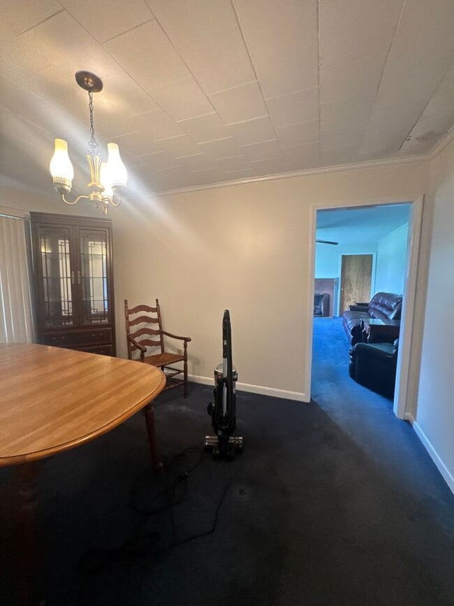 Building Photo - 103 Casar-Belwood Rd
