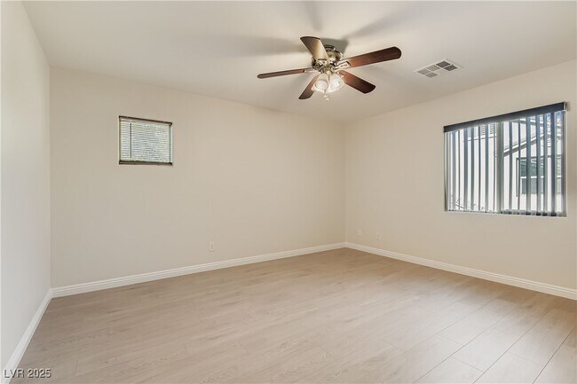 Building Photo - 10933 Mt Pendleton St