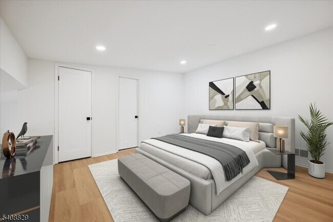 Building Photo - 103 Park Ave