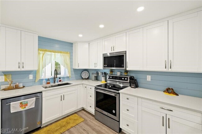 Building Photo - 1417 Chesapeake Ave