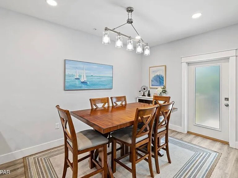 Building Photo - 2226 Joan Ave