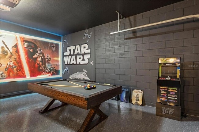 Building Photo - 7195 Oakmoss Loop