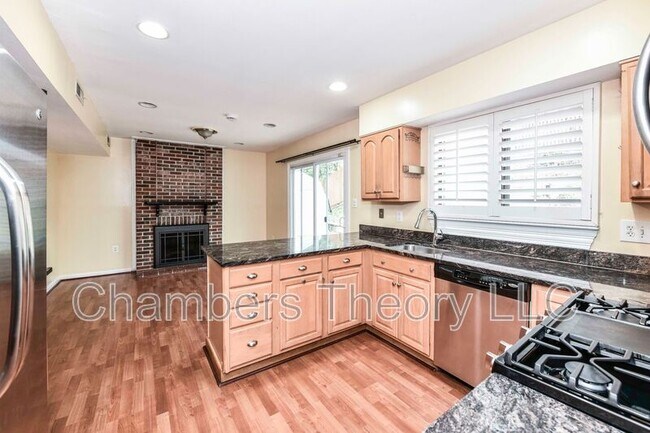 Building Photo - 8834 Sweet Gum Pl