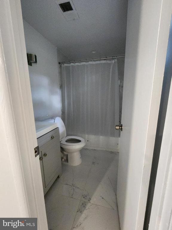 Building Photo - 2703 Bey Ct