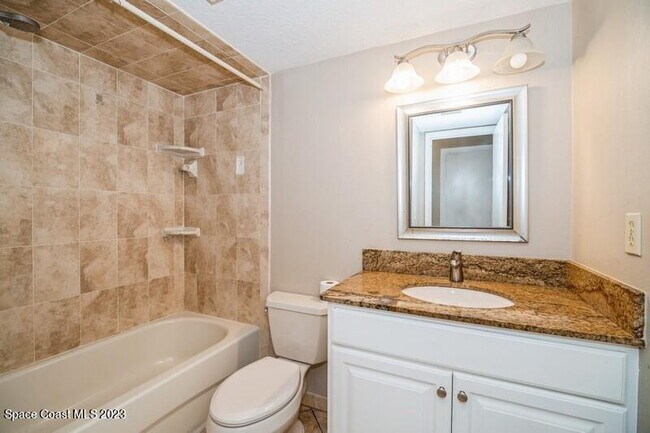 Building Photo - 2-bedroom, 2-bathroom rental