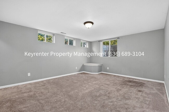 Building Photo - Modern Ranch Retreat – 4BR/3BA in Saint Charles!