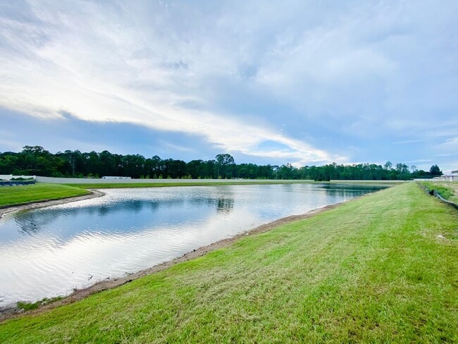 Building Photo - 572 Sun Warbler Wy