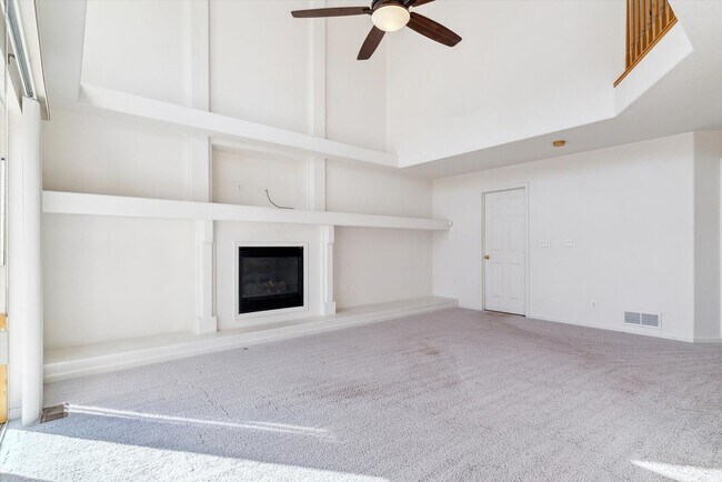 Building Photo - Spacious 3 Bed, 2.5 Bath Home In Sterling ...