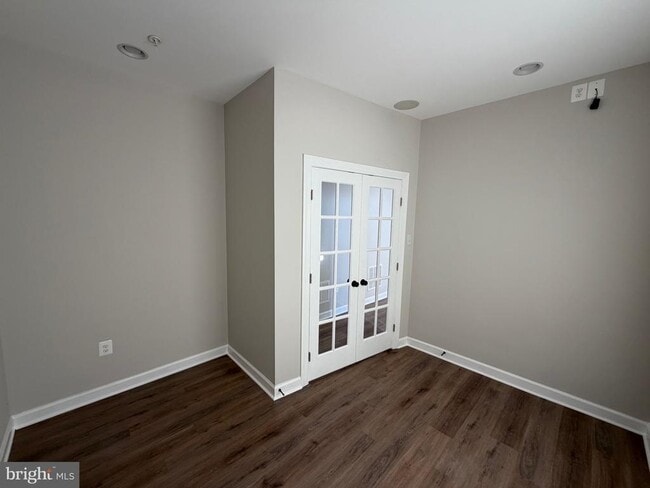 Building Photo - 7704 Water St