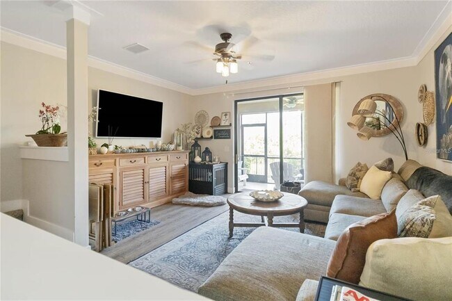 Building Photo - 7242 Hamilton Rd